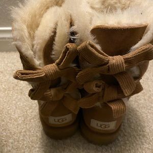 Bow Uggs
